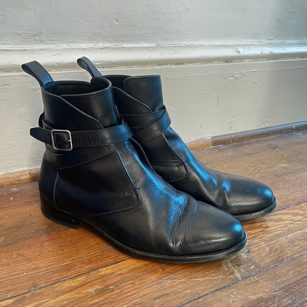 Saint Laurent - Leather Chelsea Boots